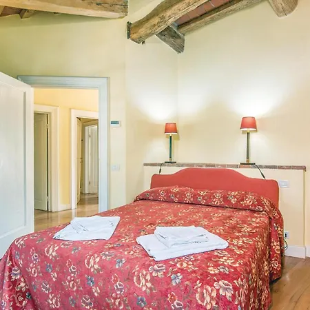 4 Bedroom Beautiful In Rapolano Terme Si * Rigomagno
