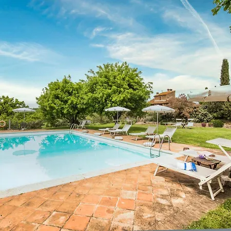 4 Bedroom Beautiful In Rapolano Terme Si Holiday home Rigomagno