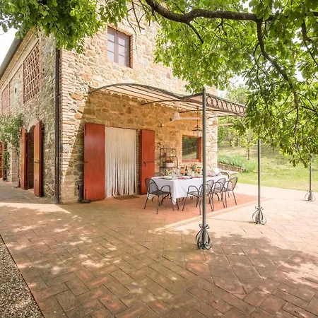 4 Bedroom Beautiful In Rapolano Terme Si *