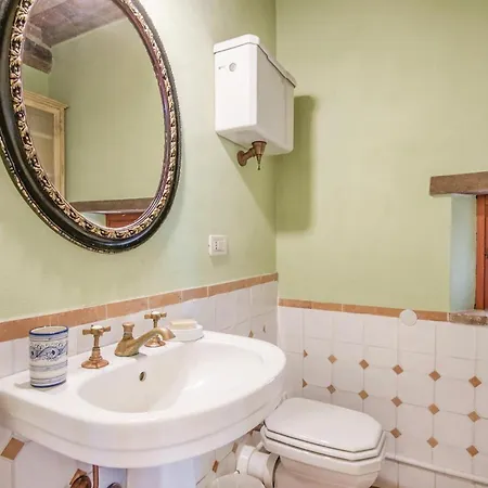 Holiday home 4 Bedroom Beautiful In Rapolano Terme Si Rigomagno